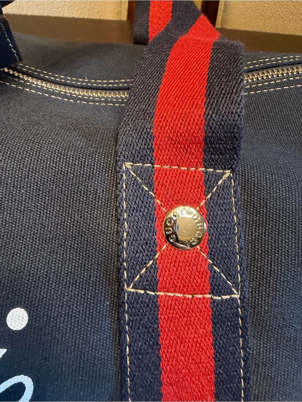 New Authentic Gucci Crest Logo Navy Canvas Duffle Bag Large